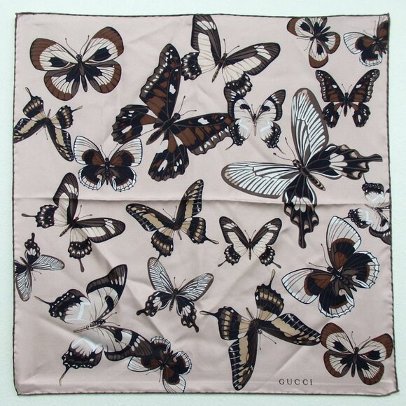 Authentic GUCCI Butterfly pattern scarf silk - Picture 1 of 6